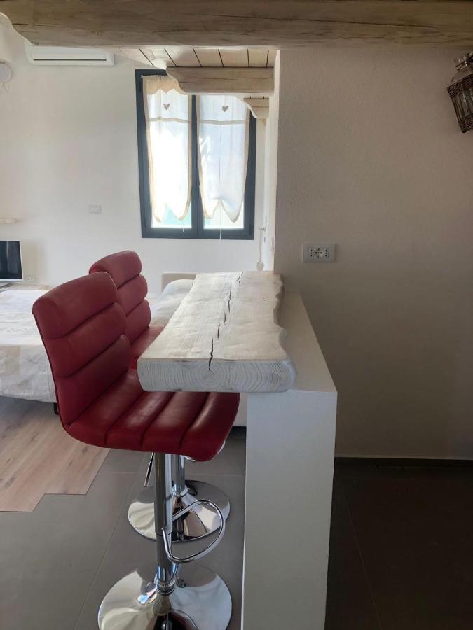 Appartamento Spotorno Con Ampio Terrazzo Attrezzato Anche Con Angolo Cottura Bagian luar foto