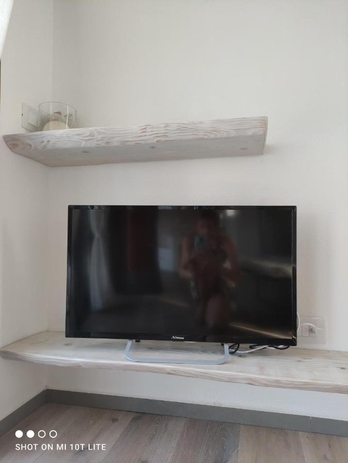 Appartamento Spotorno Con Ampio Terrazzo Attrezzato Anche Con Angolo Cottura Bagian luar foto